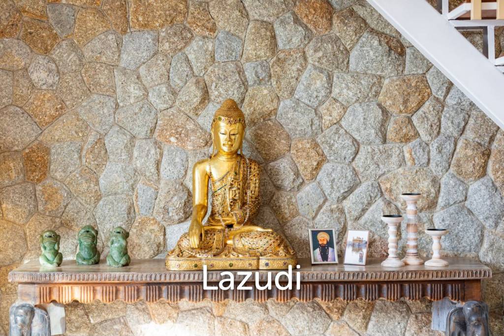 Modern 3-Bed Balinese Style Villa In Mae Nam