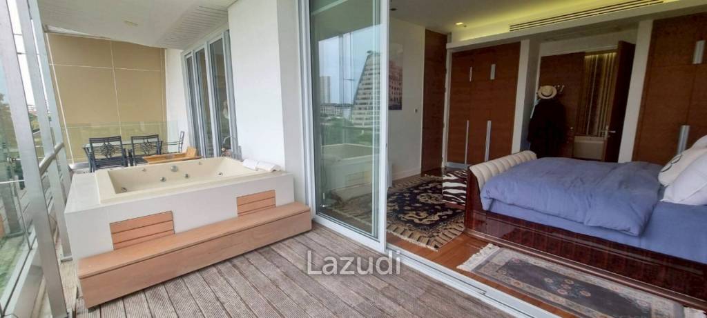 1 bedroom 1 bathroom Condo 157 Sq.m. at The Cove Pattaya