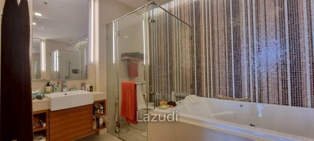 1 bedroom 1 bathroom Condo 157 Sq.m. at The Cove Pattaya