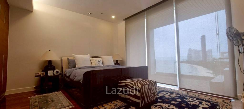 1 bedroom 1 bathroom Condo 157 Sq.m. at The Cove Pattaya