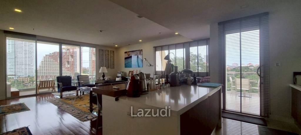1 bedroom 1 bathroom Condo 157 Sq.m. at The Cove Pattaya