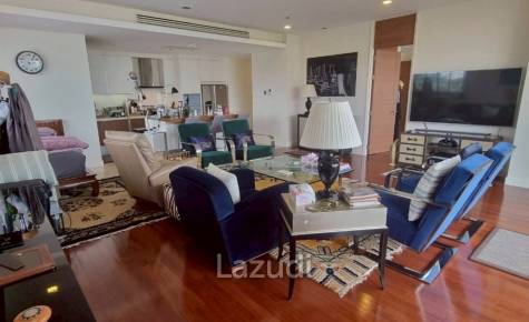 1 bedroom 1 bathroom Condo 157 Sq.m. at The Cove Pattaya