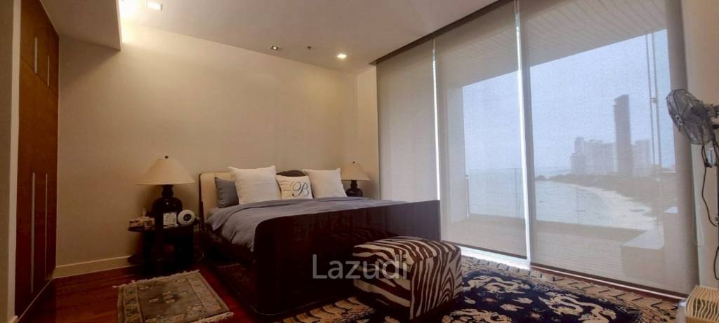 1 bedroom 1 bathroom Condo 157 Sq.m. at The Cove Pattaya