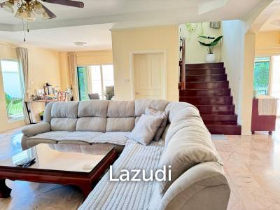 4 Beds 5 Baths 500 SQ.M. Bangsaray House