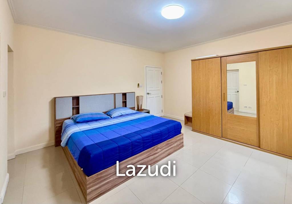 4 Beds 5 Baths 500 SQ.M. Bangsaray House