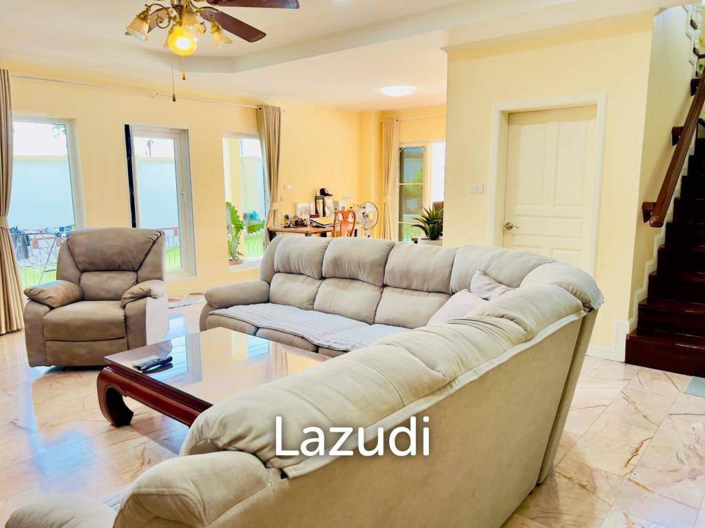 4 Beds 5 Baths 500 SQ.M. Bangsaray House