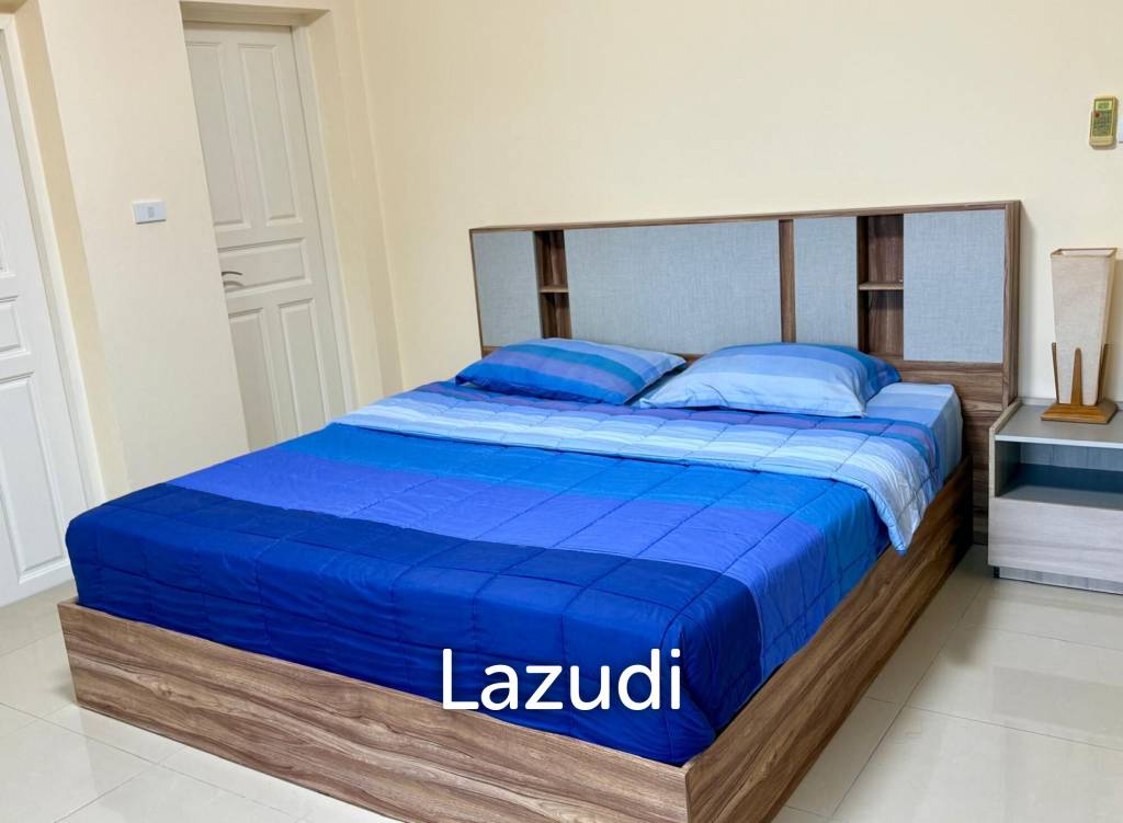 4 Beds 5 Baths 500 SQ.M. Bangsaray House