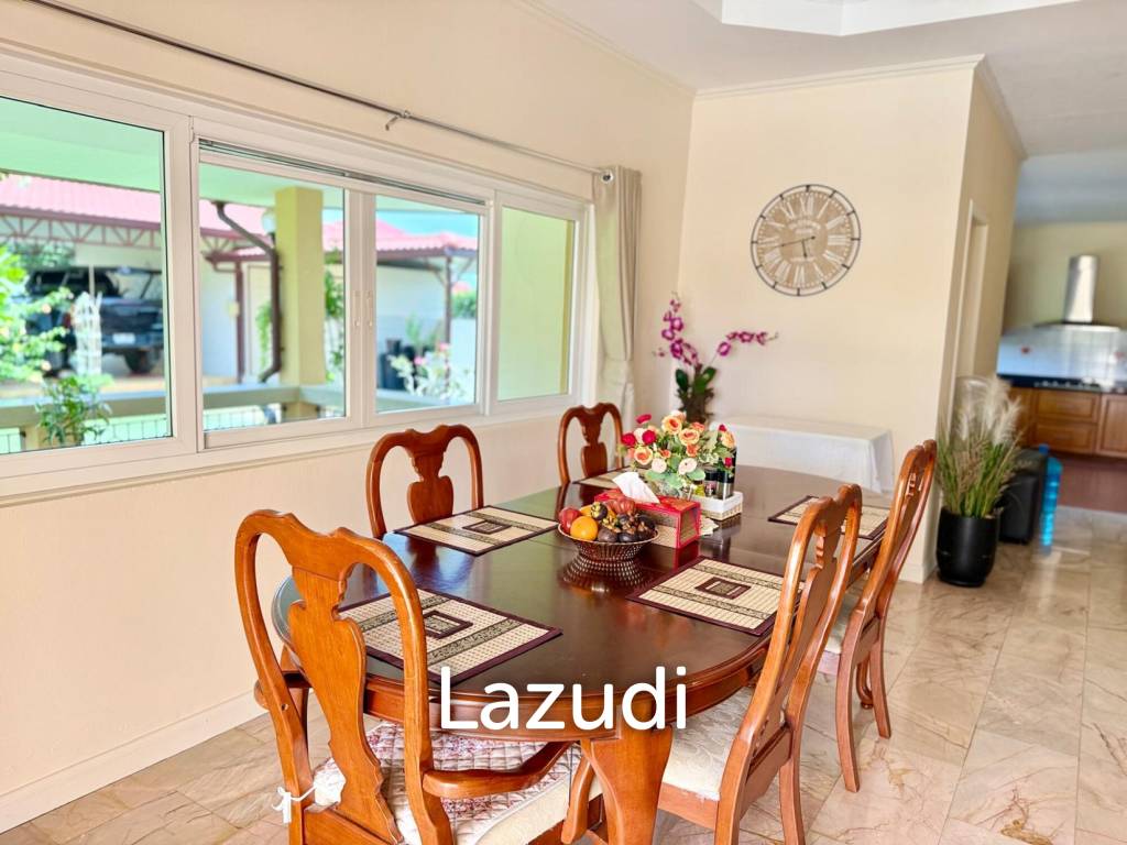 4 Beds 5 Baths 500 SQ.M. Bangsaray House