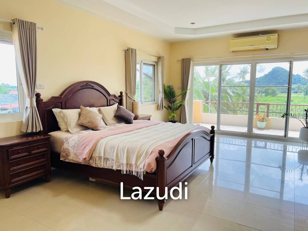 4 Beds 5 Baths 500 SQ.M. Bangsaray House