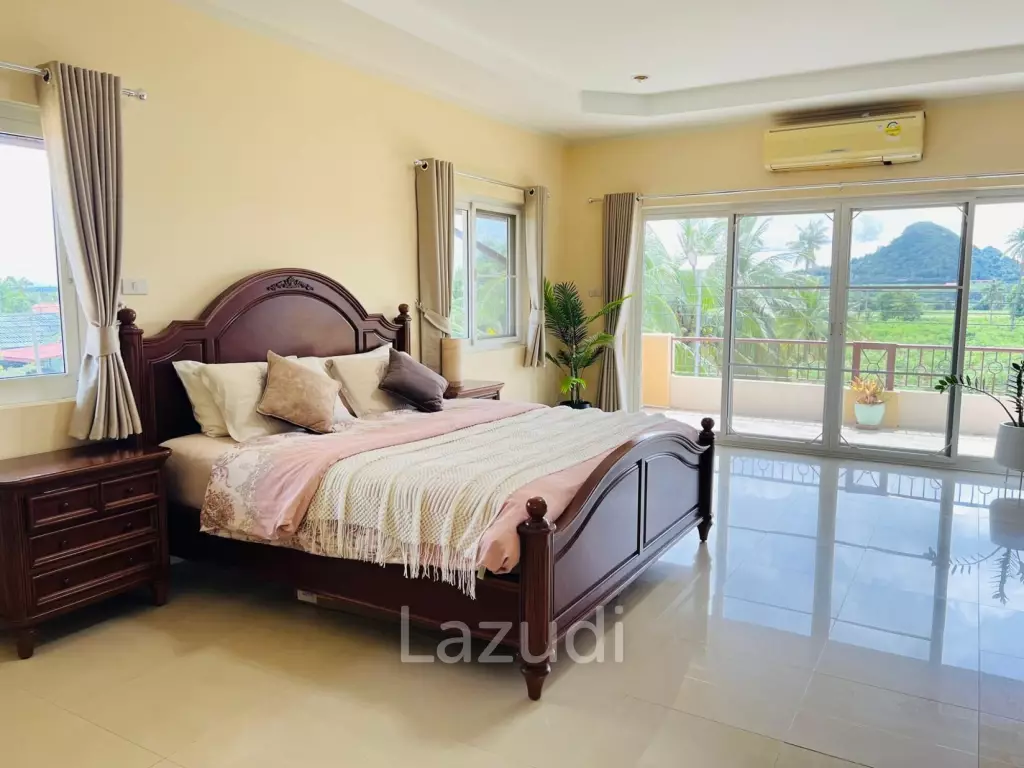 4 Beds 5 Baths 500 SQ.M. Bangsaray House
