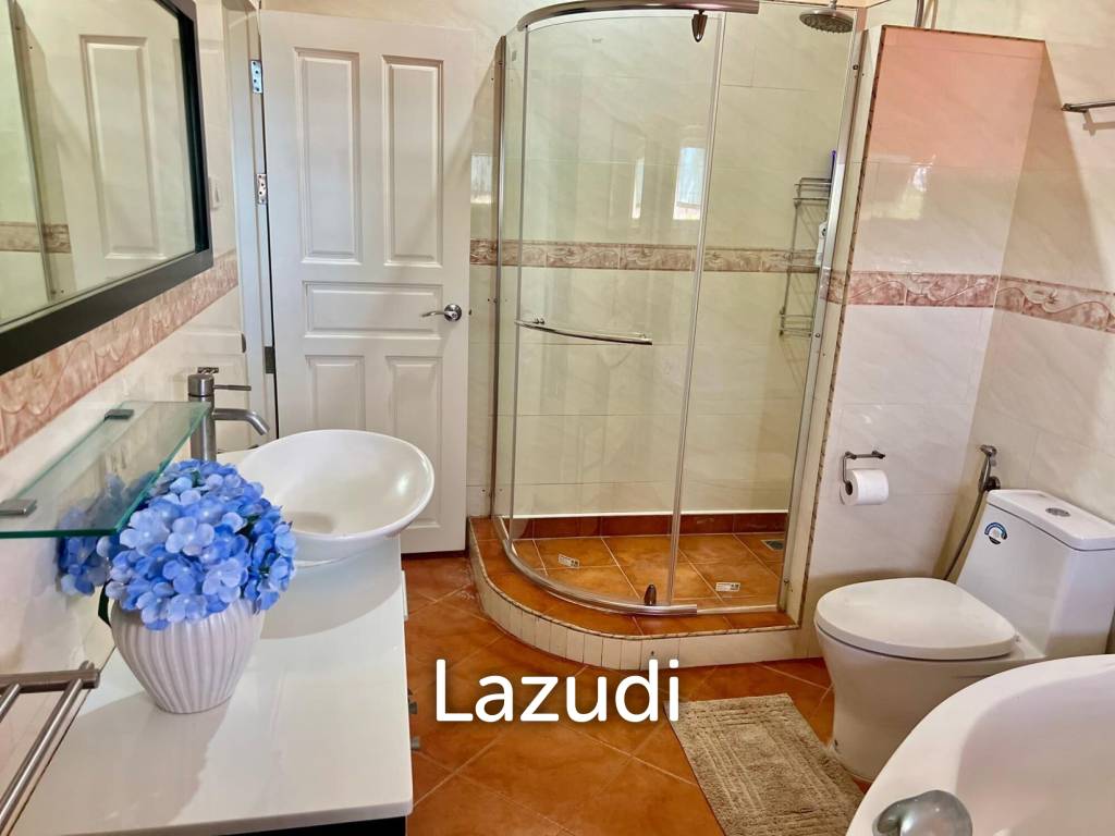 4 Beds 5 Baths 500 SQ.M. Bangsaray House