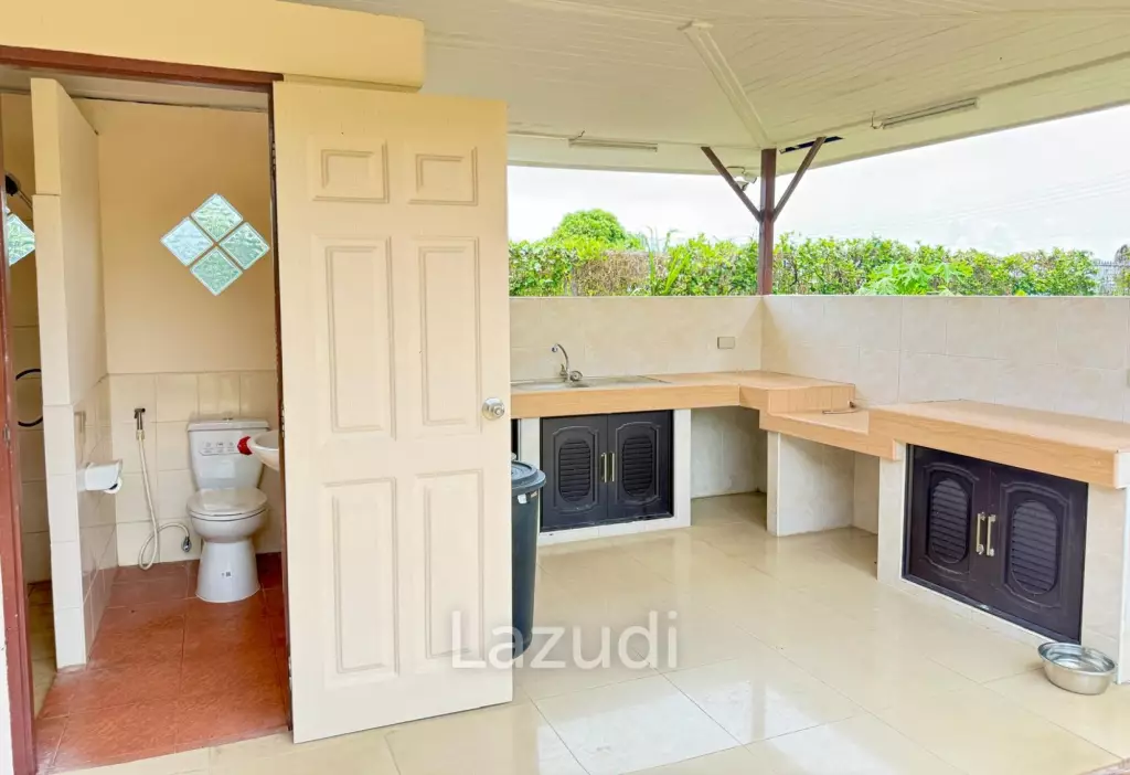 4 Beds 5 Baths 500 SQ.M. Bangsaray House