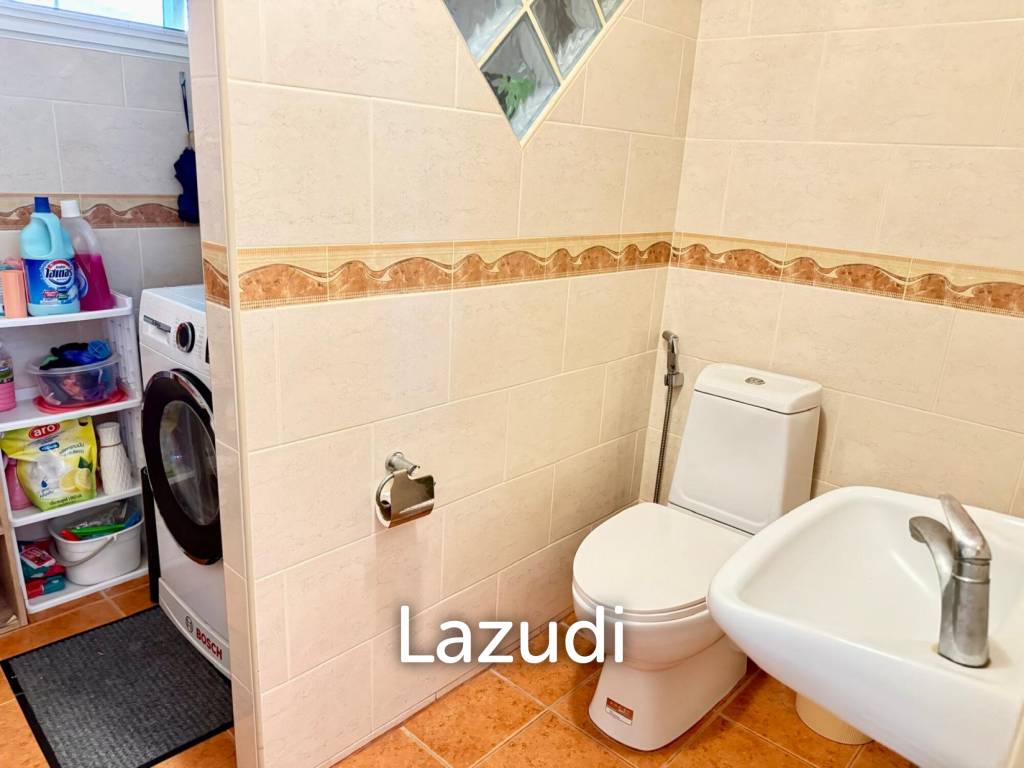 4 Beds 5 Baths 500 SQ.M. Bangsaray House