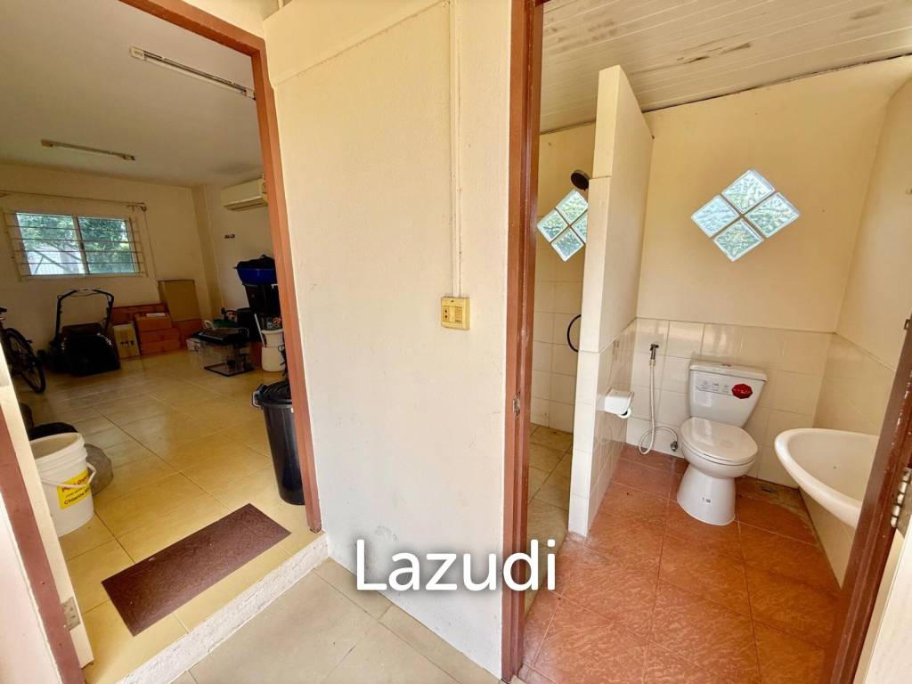 4 Beds 5 Baths 500 SQ.M. Bangsaray House