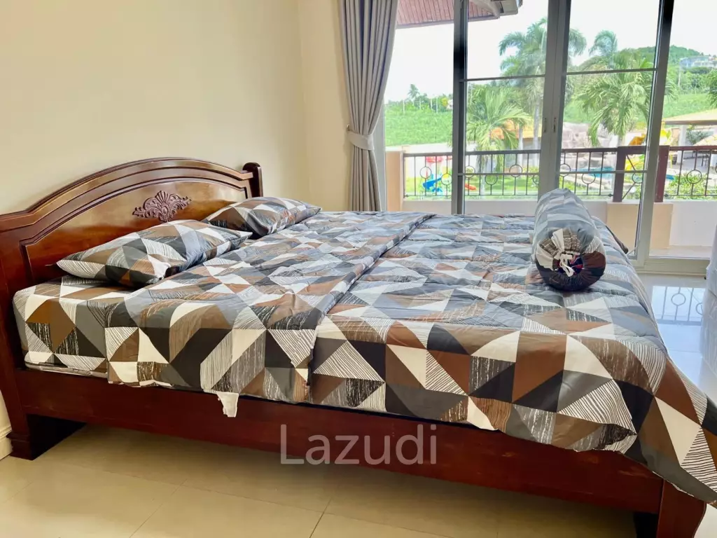 4 Beds 5 Baths 500 SQ.M. Bangsaray House