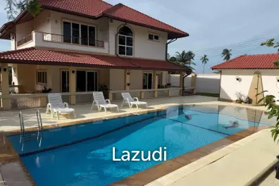 4 Beds 5 Baths 500 SQ.M. Bangsaray House