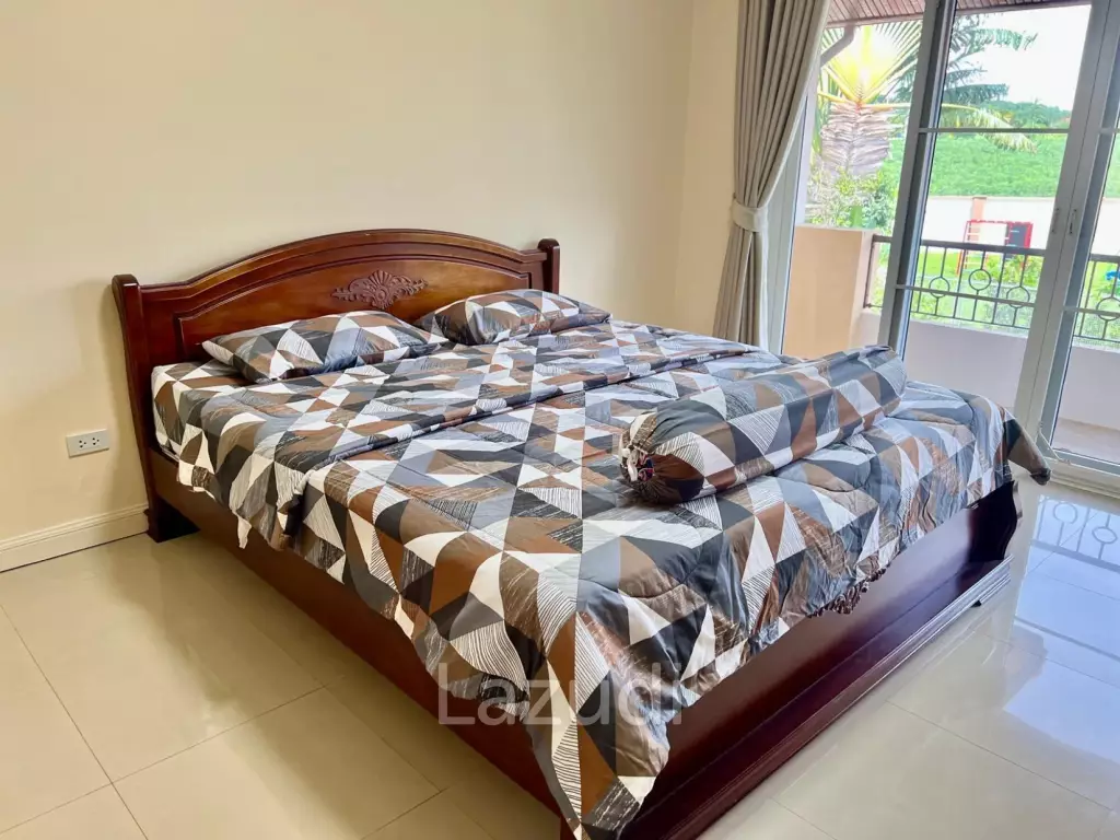 4 Beds 5 Baths 500 SQ.M. Bangsaray House