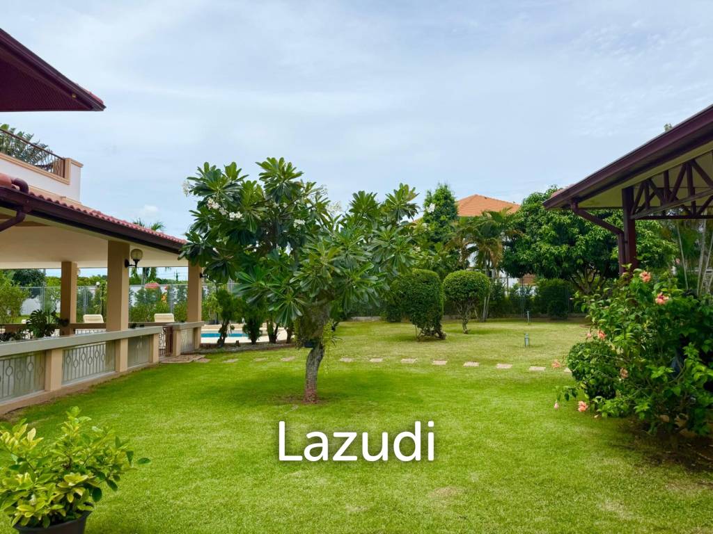 4 Beds 5 Baths 500 SQ.M. Bangsaray House