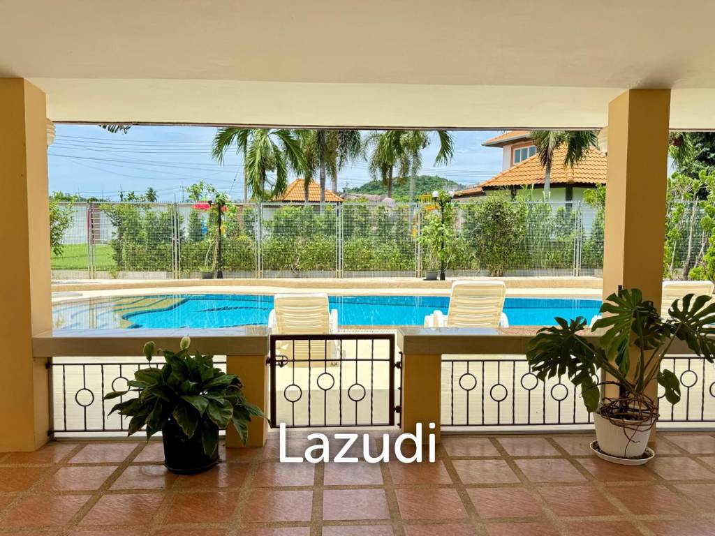 4 Beds 5 Baths 500 SQ.M. Bangsaray House