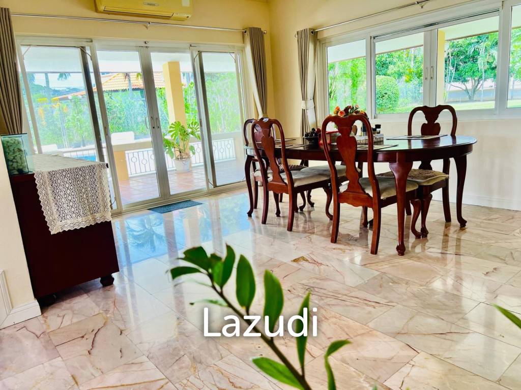 4 Beds 5 Baths 500 SQ.M. Bangsaray House