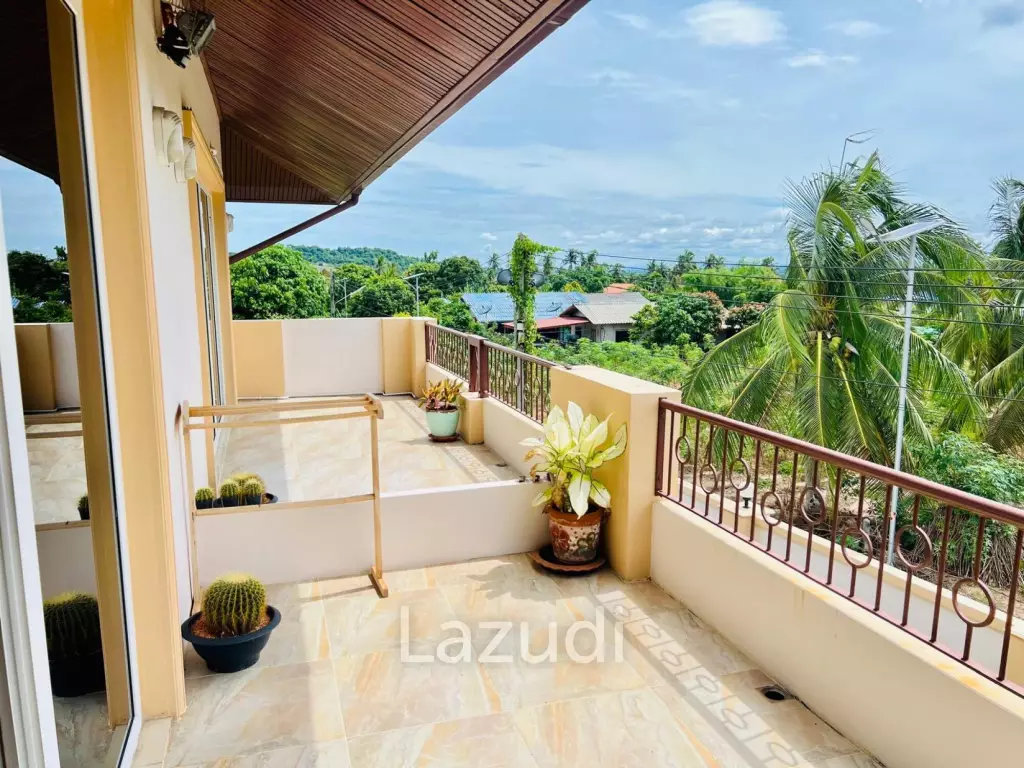 4 Beds 5 Baths 500 SQ.M. Bangsaray House