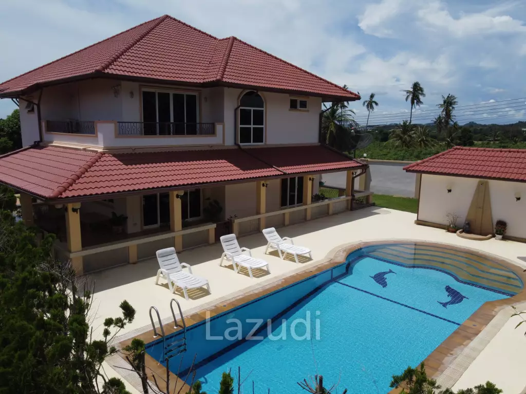 4 Beds 5 Baths 500 SQ.M. Bangsaray House