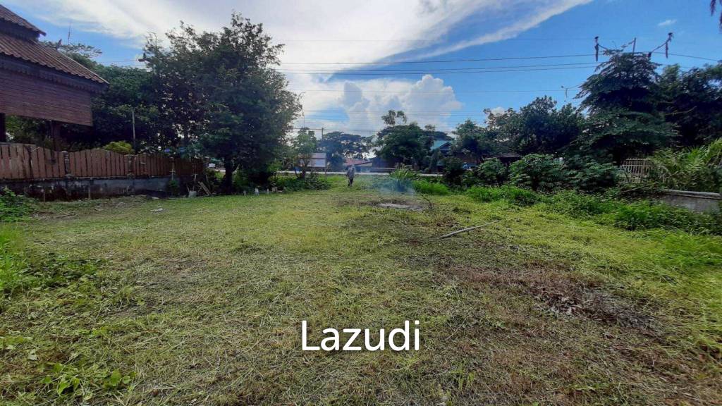 Land for sale 800 SQ.M. on the Main Road To Thoeng