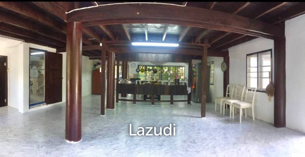 2 Bedrooms Lanna Style House For Sale in Garden