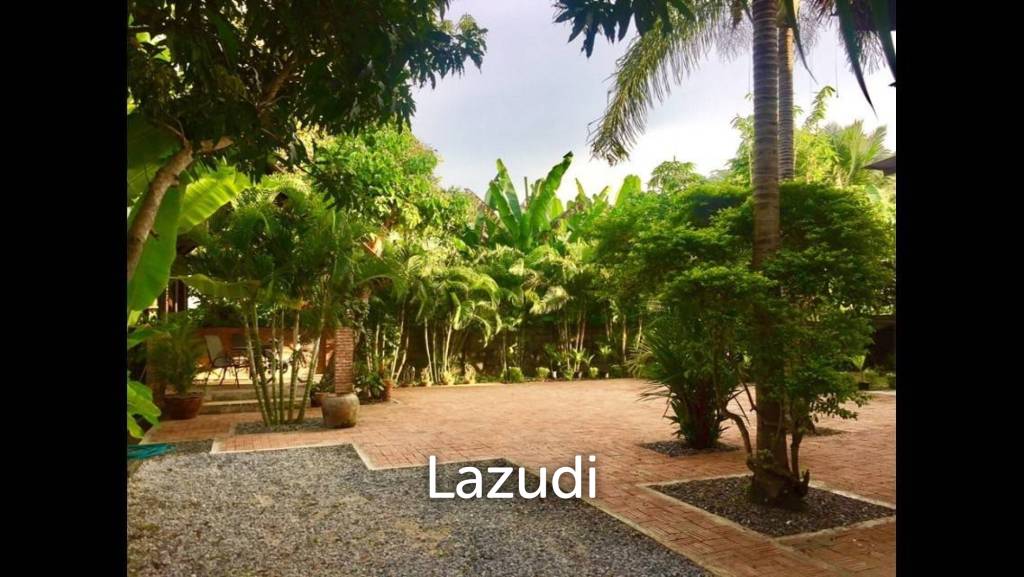 2 Bedrooms Lanna Style House For Sale in Garden
