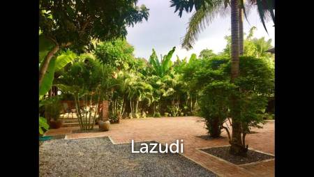 2 Bedrooms Lanna Style House For Sale in Garden