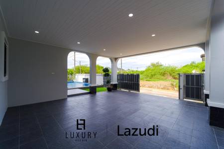 วิลล่าสองชั้น 4 ห้องนอนพร้อมสระว่ายน้ำในซอยหัวหิน 102