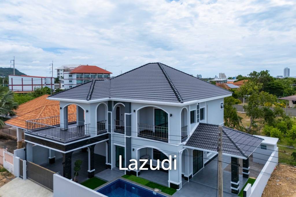 Brand New 2-Storey Villa with Pool in Soi 102
