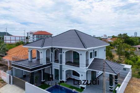 วิลล่าสองชั้น 4 ห้องนอนพร้อมสระว่ายน้ำในซอยหัวหิน 102