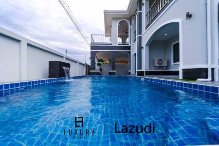 วิลล่าสองชั้น 4 ห้องนอนพร้อมสระว่ายน้ำในซอยหัวหิน 102