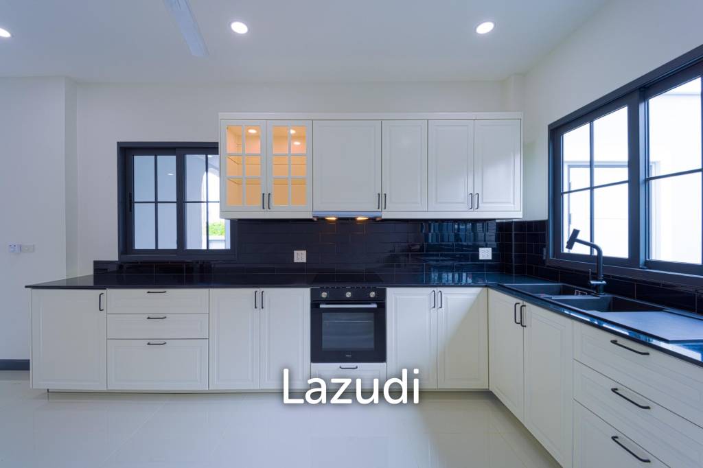 Brand New 2-Storey Villa with Pool in Soi 102
