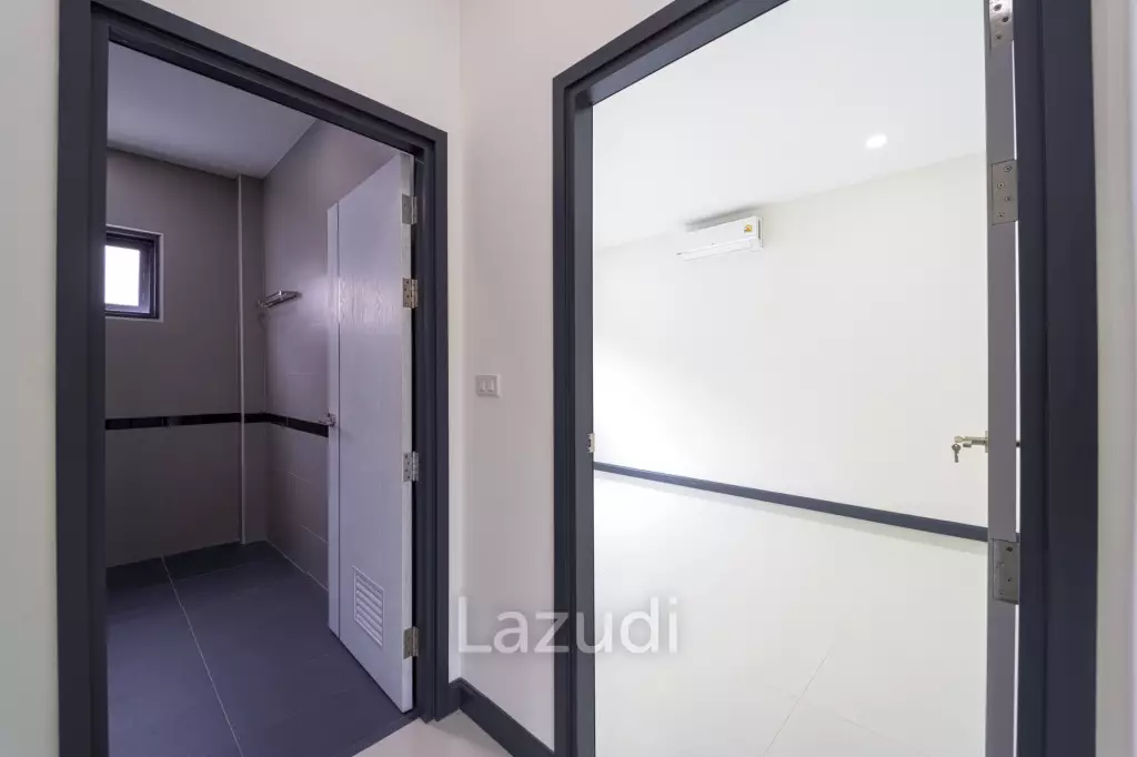 Brand New 2-Storey Villa with Pool in Soi 102