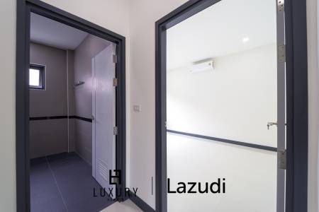 วิลล่าสองชั้น 4 ห้องนอนพร้อมสระว่ายน้ำในซอยหัวหิน 102