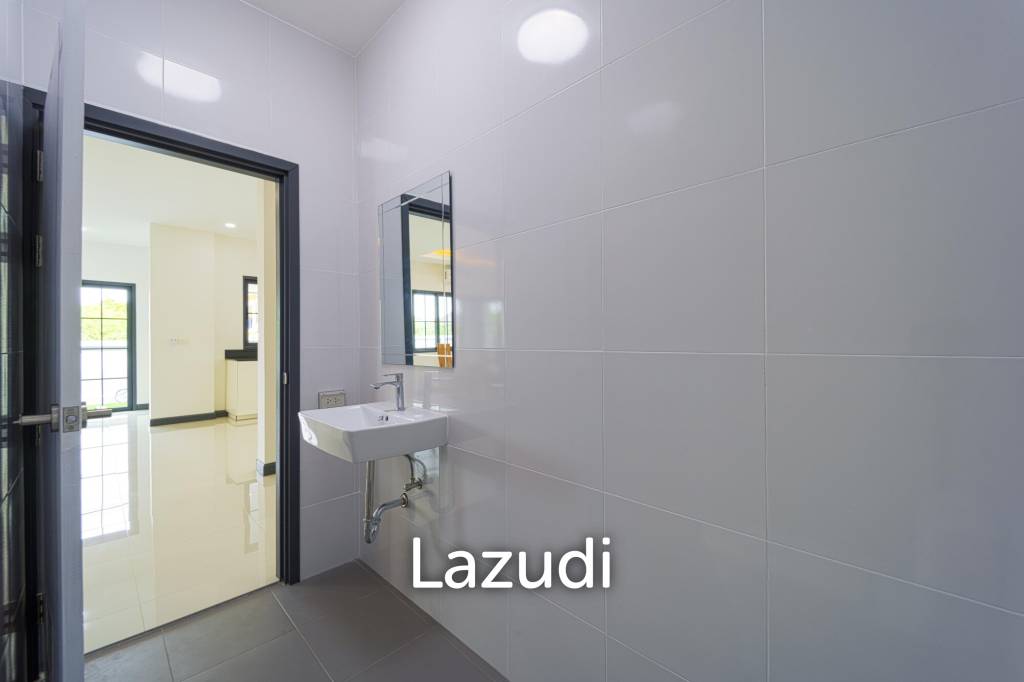 Brand New 2-Storey Villa with Pool in Soi 102