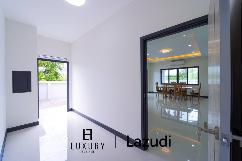 วิลล่าสองชั้น 4 ห้องนอนพร้อมสระว่ายน้ำในซอยหัวหิน 102