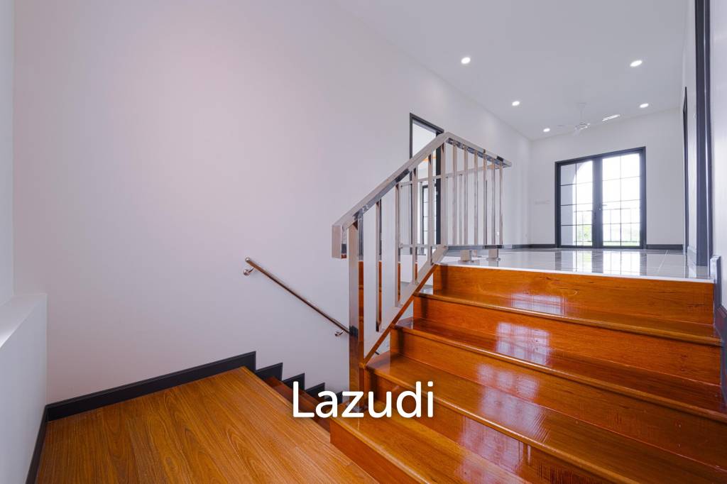 Brand New 2-Storey Villa with Pool in Soi 102