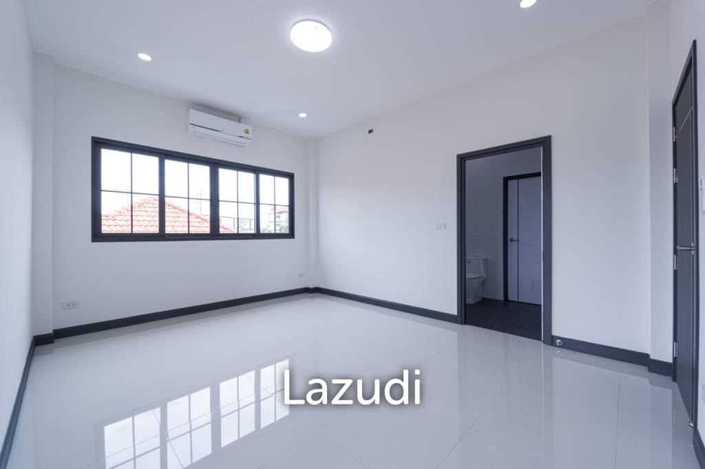 Brand New 2-Storey Villa with Pool in Soi 102