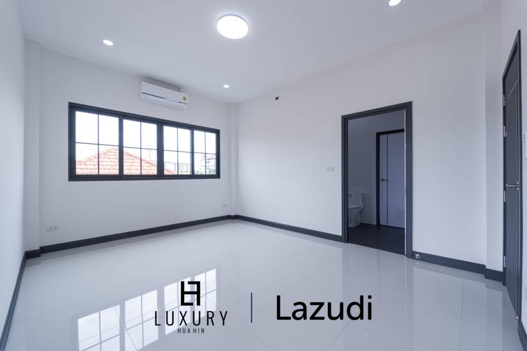 วิลล่าสองชั้น 4 ห้องนอนพร้อมสระว่ายน้ำในซอยหัวหิน 102