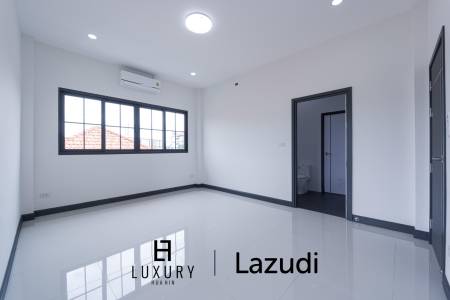 วิลล่าสองชั้น 4 ห้องนอนพร้อมสระว่ายน้ำในซอยหัวหิน 102