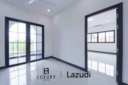 วิลล่าสองชั้น 4 ห้องนอนพร้อมสระว่ายน้ำในซอยหัวหิน 102