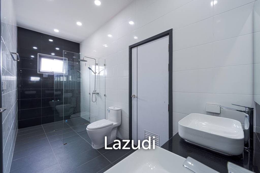 Brand New 2-Storey Villa with Pool in Soi 102