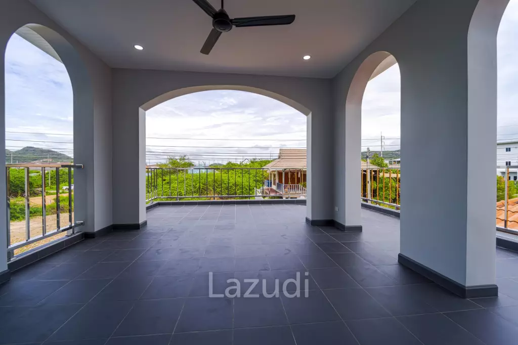 Brand New 2-Storey Villa with Pool in Soi 102