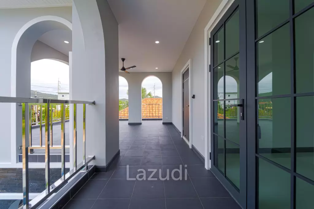 Brand New 2-Storey Villa with Pool in Soi 102