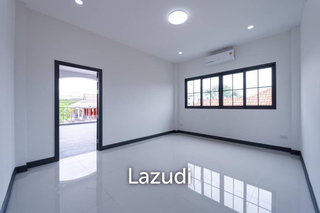 Brand New 2-Storey Villa with Pool in Soi 102