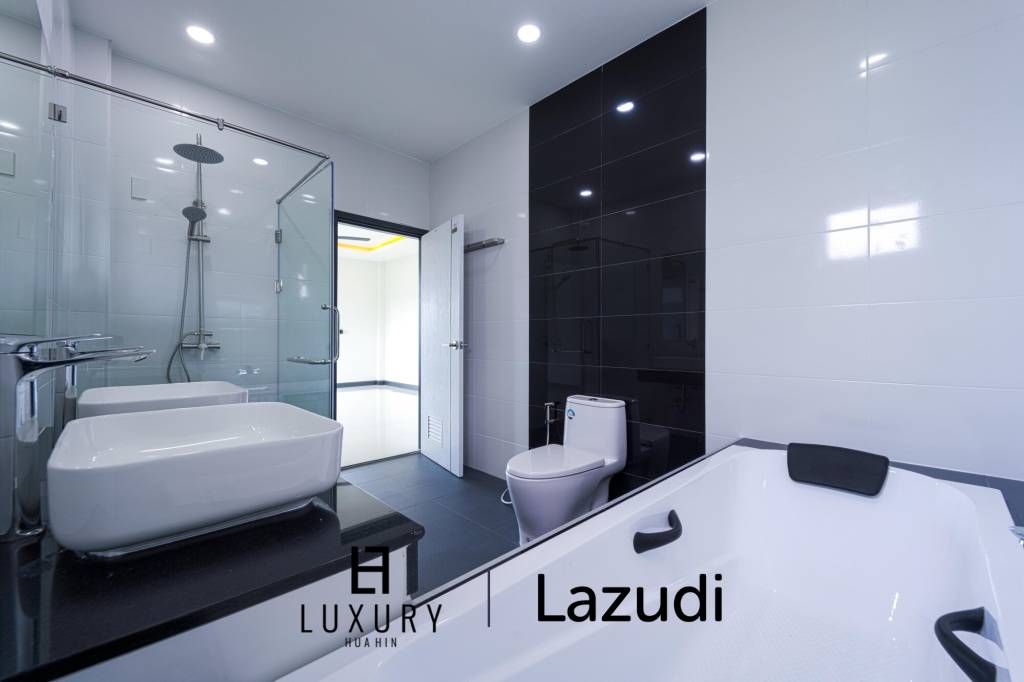 วิลล่าสองชั้น 4 ห้องนอนพร้อมสระว่ายน้ำในซอยหัวหิน 102