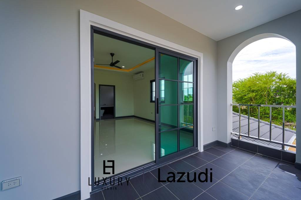 วิลล่าสองชั้น 4 ห้องนอนพร้อมสระว่ายน้ำในซอยหัวหิน 102